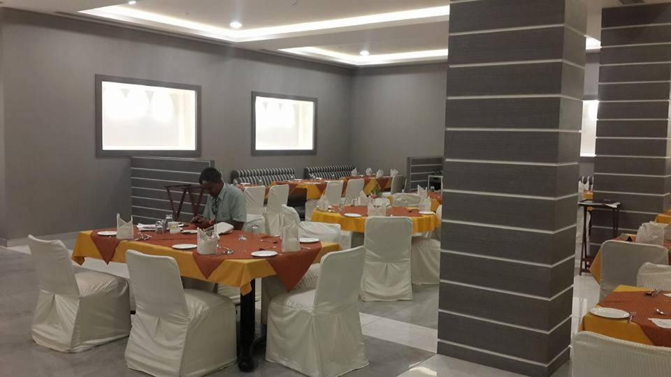 Sangam Hotel, Tańdźawur Zewnętrze zdjęcie