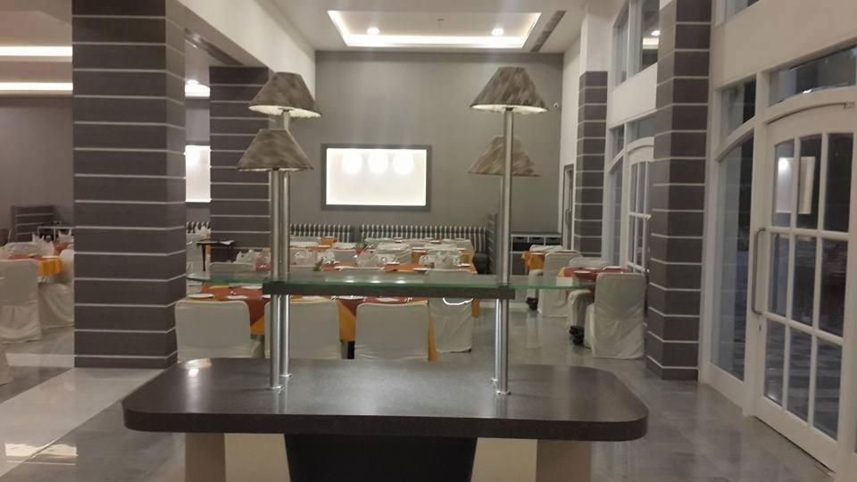 Sangam Hotel, Tańdźawur Zewnętrze zdjęcie